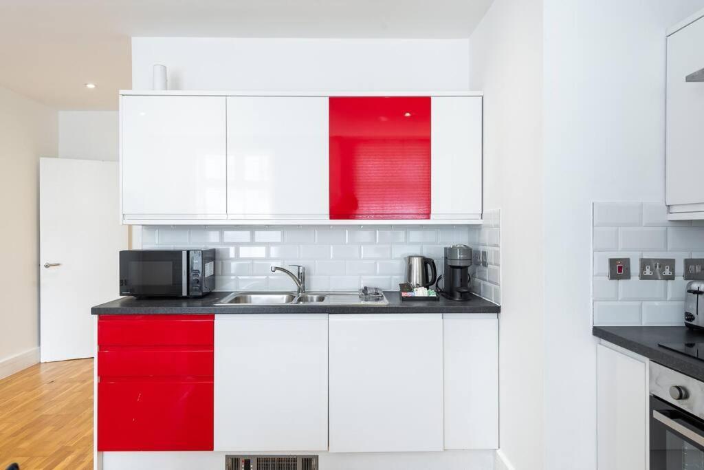 Brixton By Capital * Londra